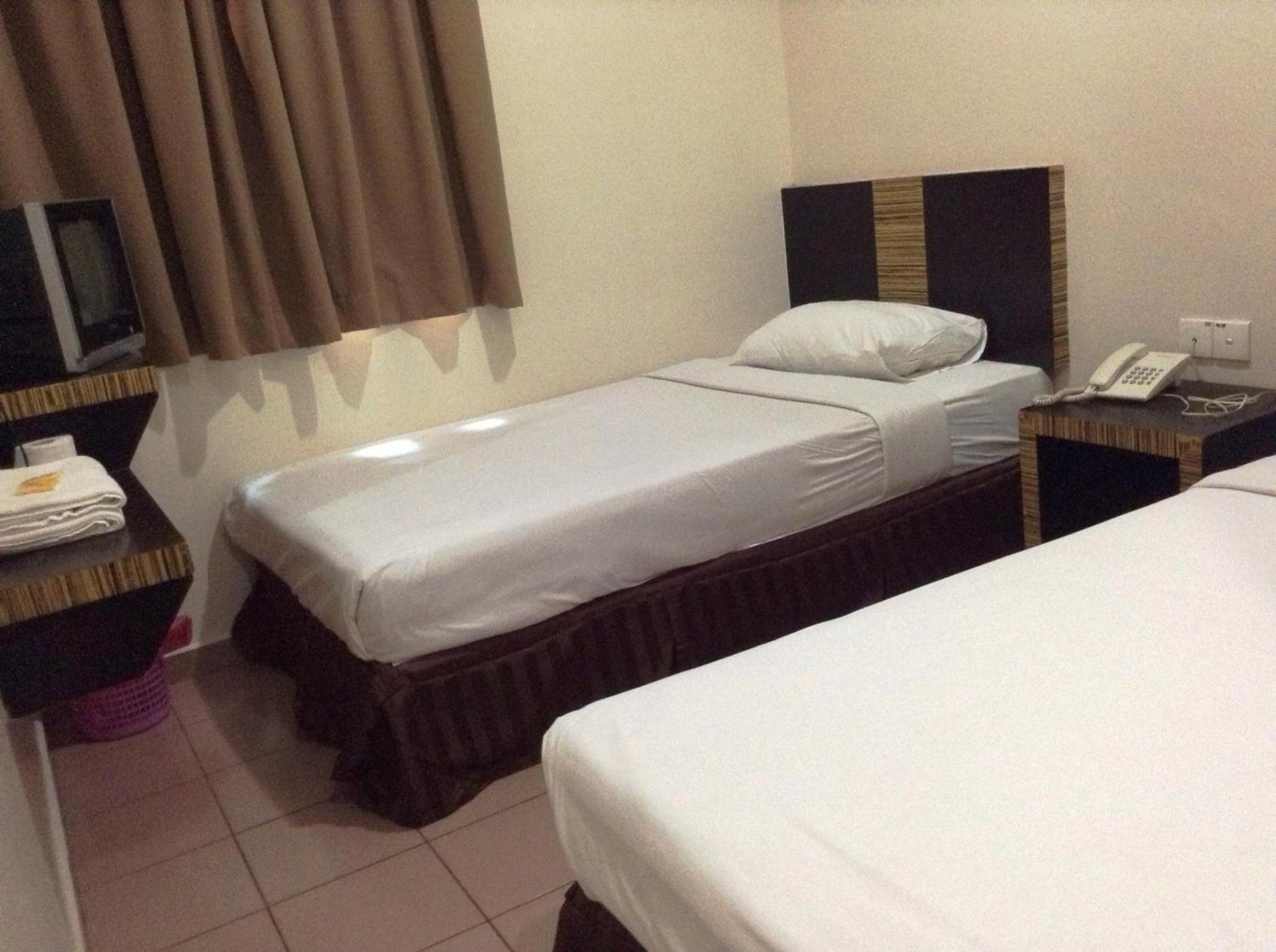 Hotel Traveller Kota Kinabalu Phòng bức ảnh