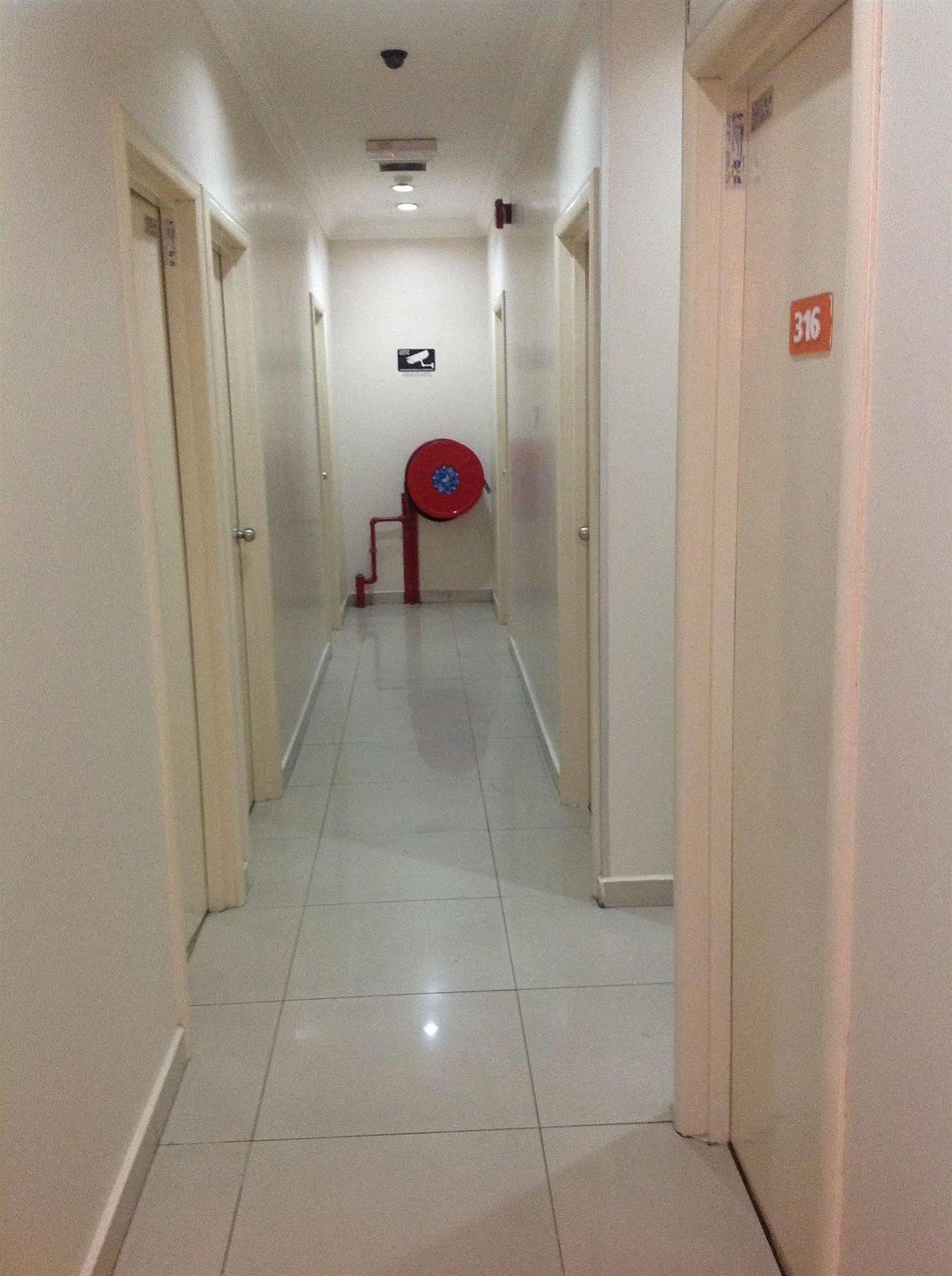 Hotel Traveller Kota Kinabalu Ngoại thất bức ảnh