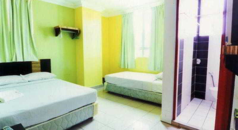Hotel Traveller Kota Kinabalu Ngoại thất bức ảnh